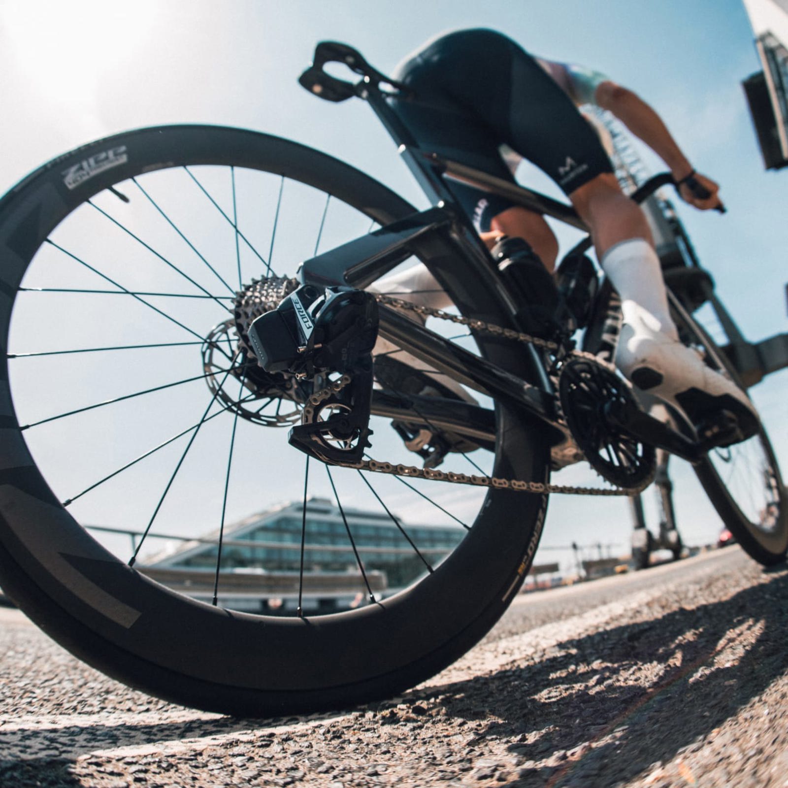 Canyon Aeroad CF SLX 9 AXS 2026 10524 12739 2026 TOP 1 aeroad cf slx 8 axs 4037 R107 P04 peloton performance sliza0