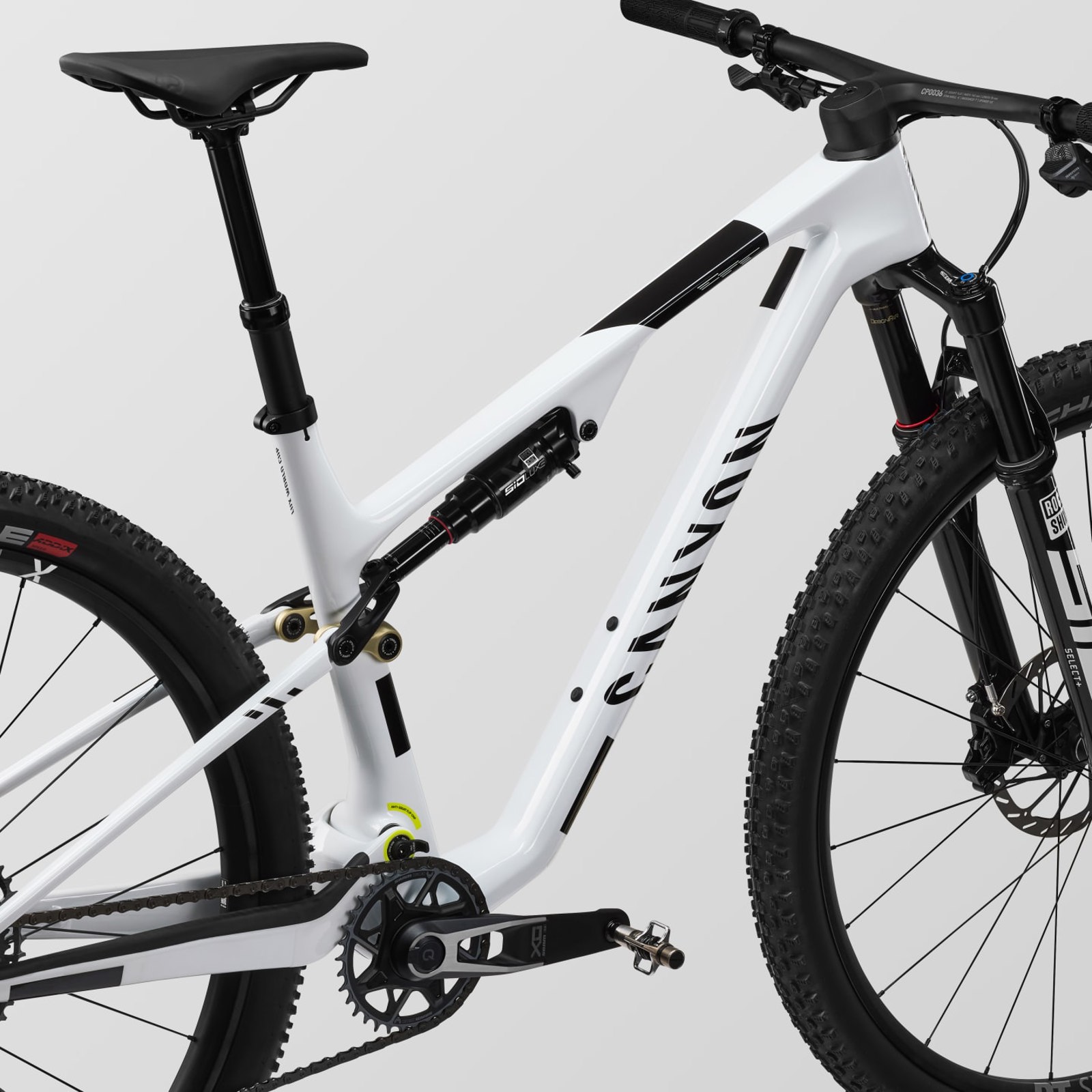 Canyon Lux World Cup CFR X0 AXS 2027 10545 12782 2027 TOP 1 lux wc cfr xo axs 4408 M195 P06 frame y7kjin