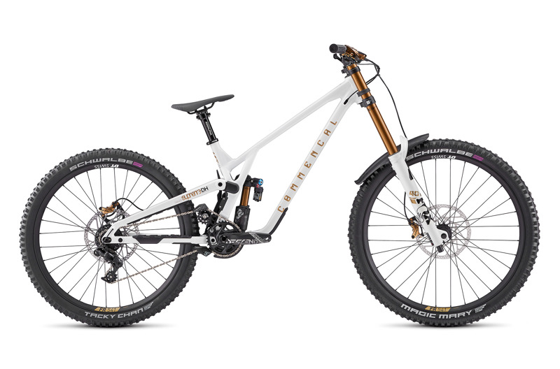 Commencal SUPREME DH V5 SIGNATURE LTD PURE WHITE 2025 Vyberkolo cz