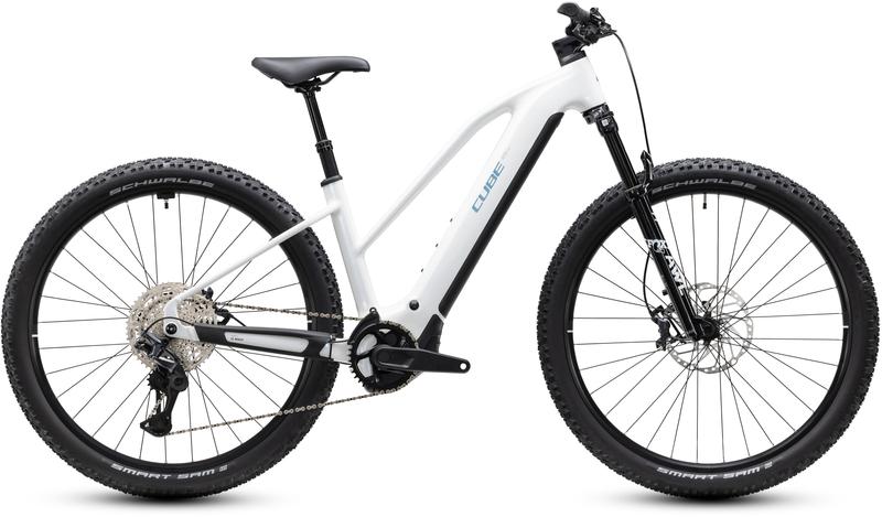 Cube Reaction Hybrid Race 800 snow´n´black