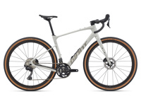 Giant MY26RevoltAdvanced0 ColorASnowDrift1