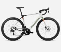 Orbea R320TTCC D4 SIDE GAIN M10i over